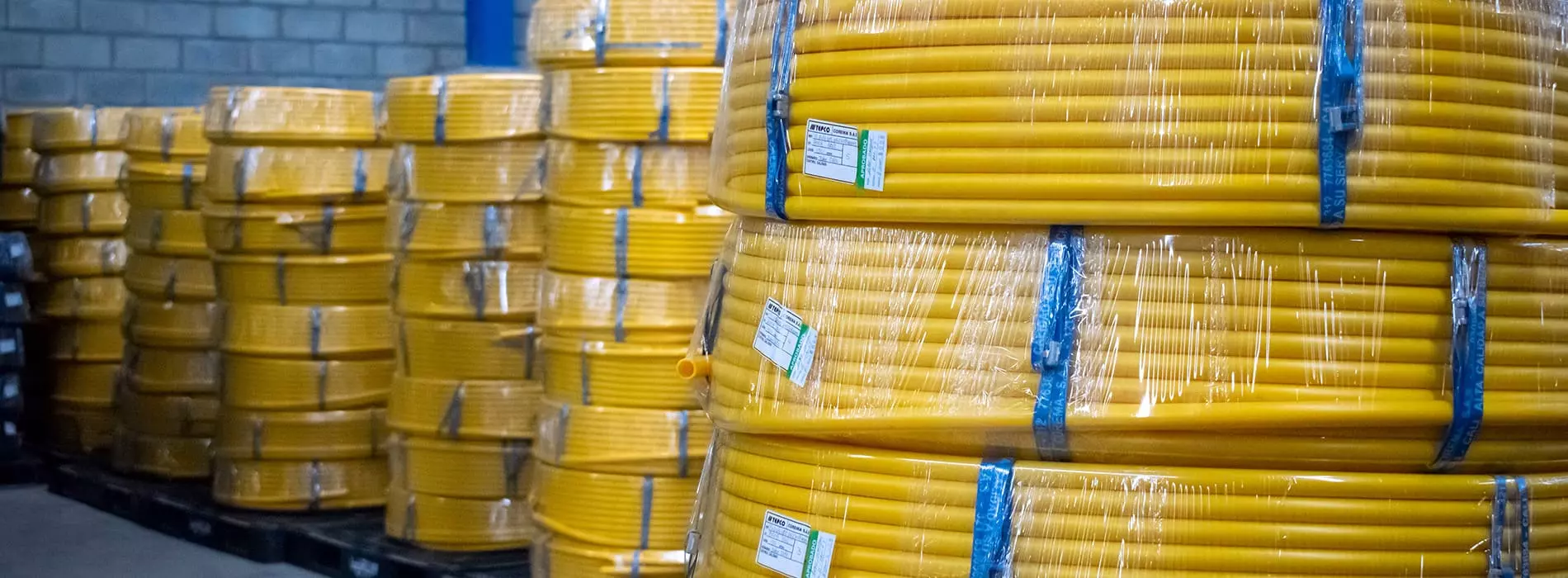 Tuberías Tepco Corema — bobinas de polietileno en bodega